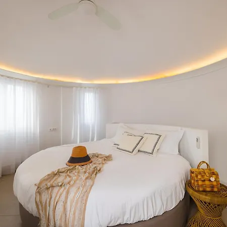 Rocabella Santorini & Hotel Imerovigli