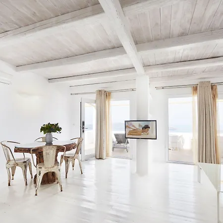 Rocabella Santorini & Отель 4*