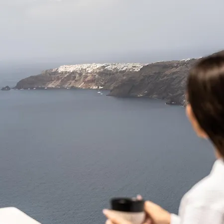 Rocabella Santorini & 4*