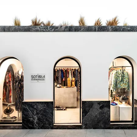 Rocabella Santorini & Hotel Imerovigli (Santorini)