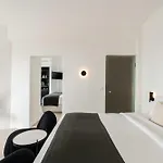 Rocabella Santorini & Hotel Imerovigli (Santorini)