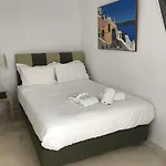 Rocabella Santorini & Hotel Imerovigli (Santorini)