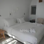 Rocabella Santorini & 4* Imerovigli (Santorini)