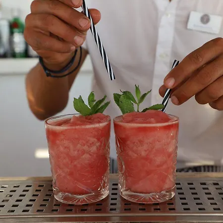 Rocabella Santorini & ホテル 4*