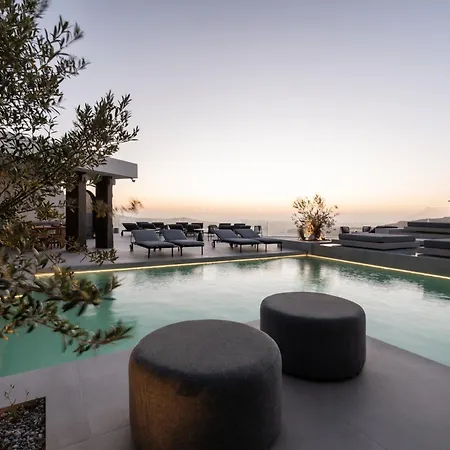 Rocabella Santorini & Imerovigli