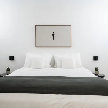 Rocabella Santorini & 4*