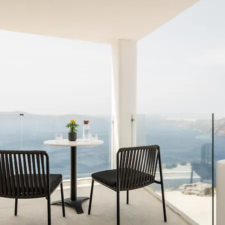 Rocabella Santorini & 4*