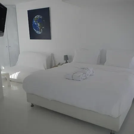 Ξενοδοχείο Rocabella Santorini & 4*