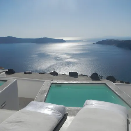 Rocabella Santorini & 4* 이메로비글리