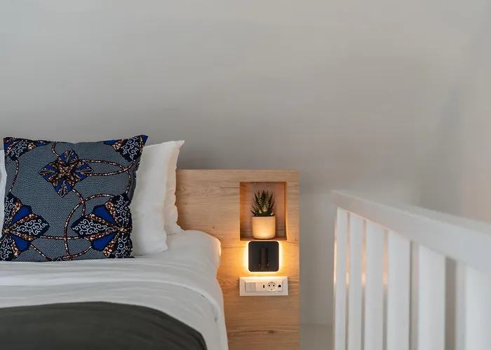 Rocabella Santorini & 4* Imerovigli