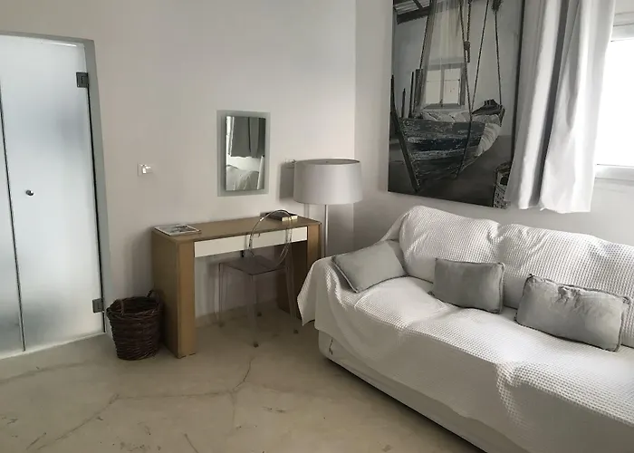 Rocabella Santorini & Imerovigli