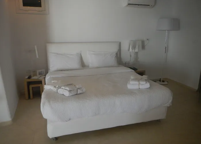 Rocabella Santorini & ホテル