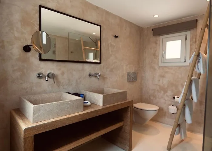 Rocabella Santorini & 4*