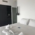 Rocabella Santorini & Hotel 4*