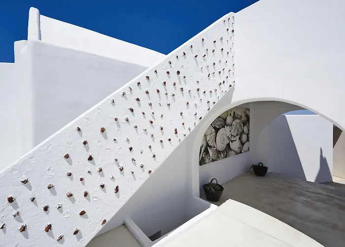 Rocabella Santorini &