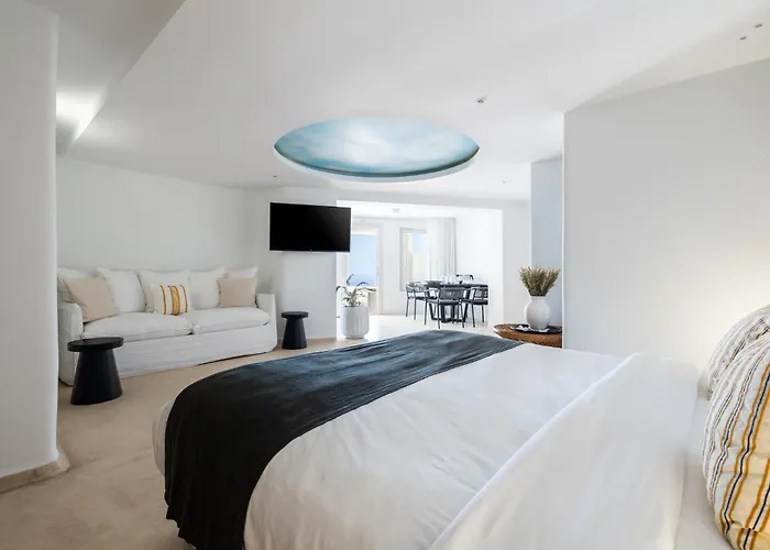 Rocabella Santorini & Hotel 4*